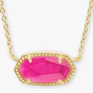 Elegant Gold Necklace with Vibrant Pink Pendant